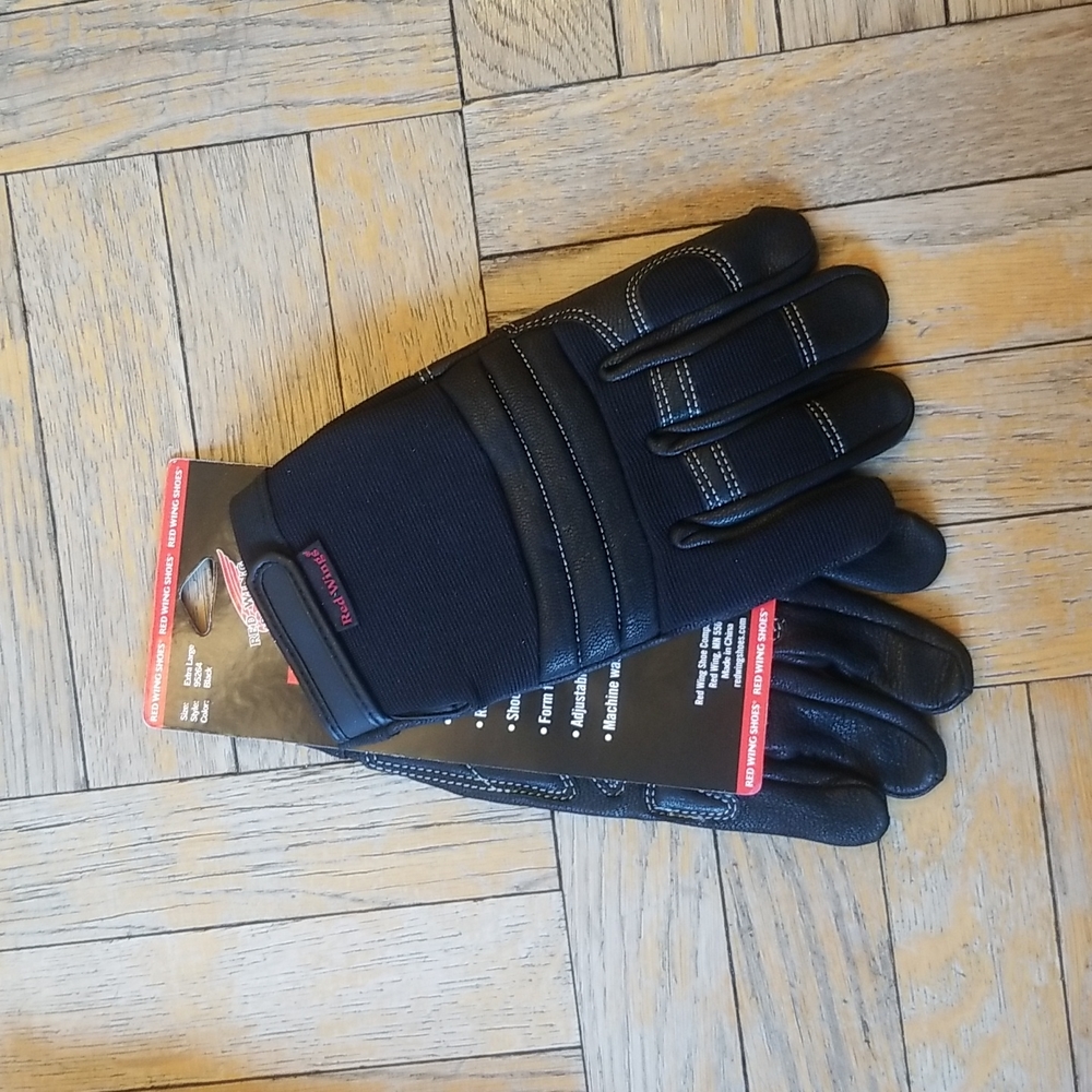 Red wing motorcycle full finger gloves brand new extra large